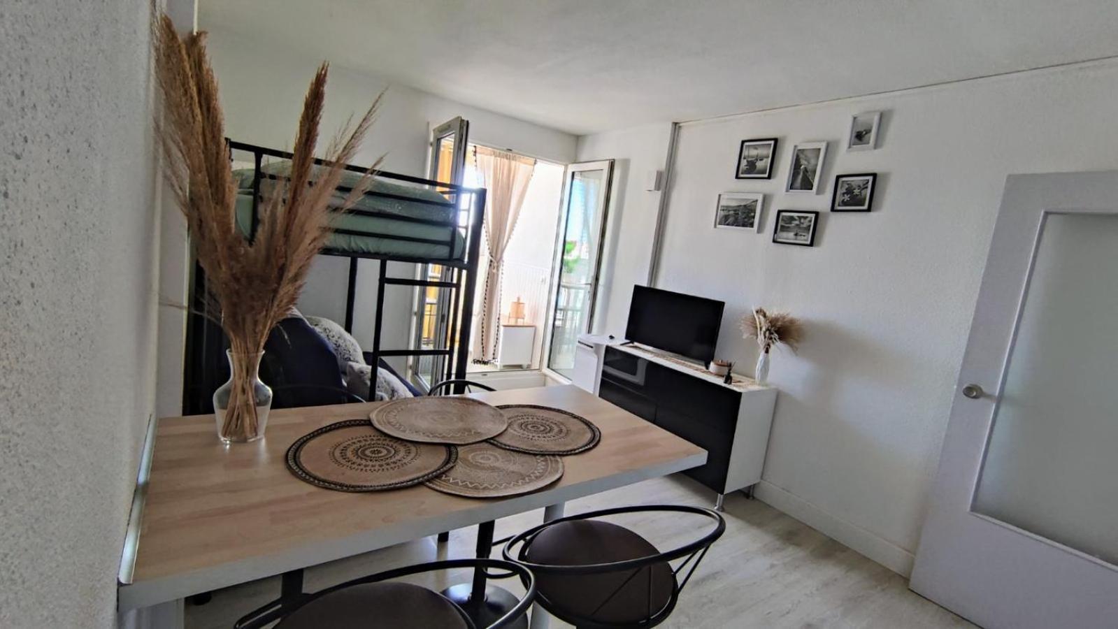 Studio Avec Vue Sublime Sur L'Etang Et Les Montagnes Catalanes 乐巴凯尔斯 外观 照片